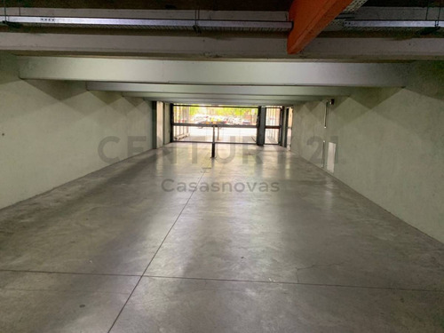 Imagen 6 de 14 de Venta Cochera Pb Sobre Av Corrientes Chacarita