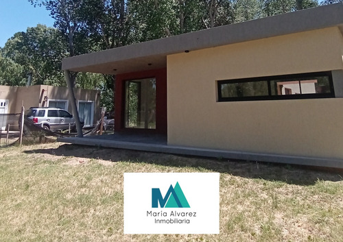 Venta Casa En Costa Del Este A Estrenar, Con Excelentes Detalles De Construcción, Calle Las Gardenias Nro. 1287, La Costa