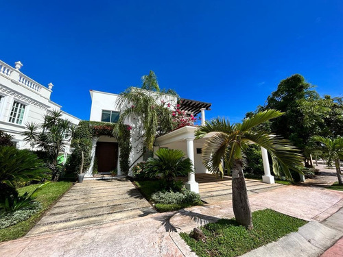 Imagen 3 de 15 de Casa En Venta Lagos Del Sol Cancun