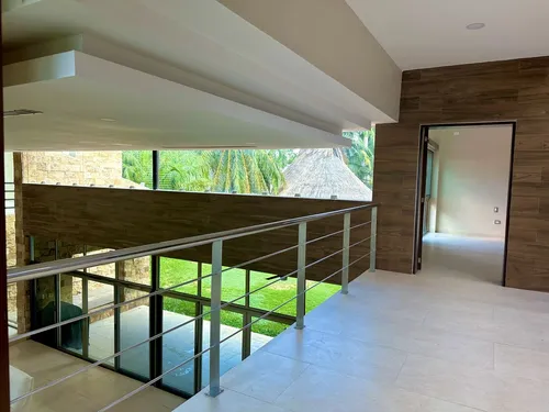 Residencia En Venta En Benito Juarez Norte Con Area De Fiestas Bar