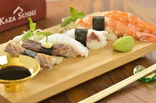 JOGO 6 PEÇAS PARA SUSHI EM BAMBU COM CAIXA - JAPONÊS