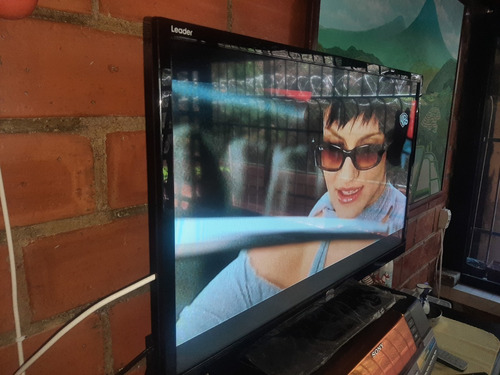 Imagen 2 de 3 de Tv Leader 32 Pulgadas