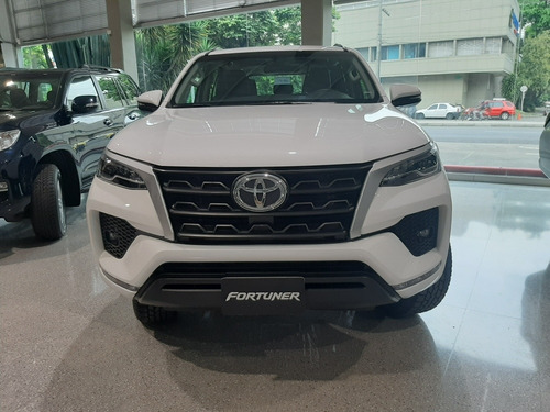Toyota Fortuner Sw4 2021 2.4 4x2 Diesel A/t