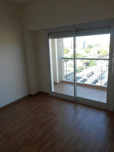 Imagen 6 de 10 de Departamento En Venta En Quilmes Centro