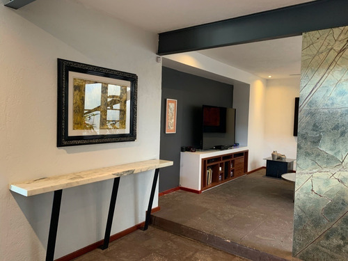 Casa En Venta En Villas Del Mesón