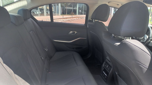 Imagen 7 de 9 de Bmw 330i Sportline