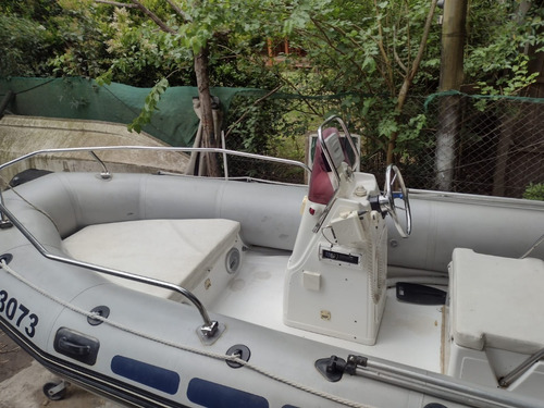 Imagen 2 de 11 de Semirrigido Kiel 560 Evinrude Etec 60 Hp -trailer