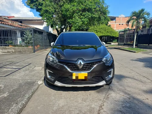 Renault Captur 2.0 Intens Automática