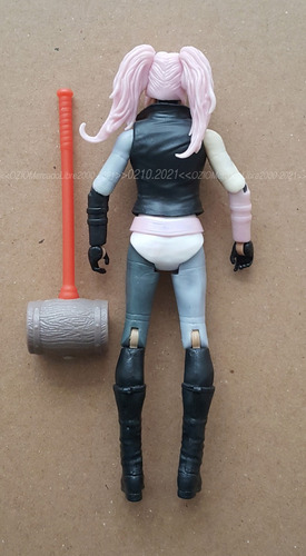Figura Harley Quinn Preproducción Dcomics Multiverse Mattel (Usado)