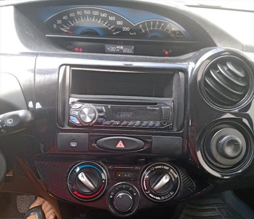 Toyota Etios Etios 1.3x Flex 4p Manual
