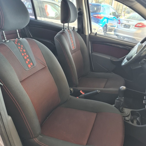 Imagen 10 de 15 de Renault Sandero Stepway 2014 1.6 Confort Dynamique Privilege