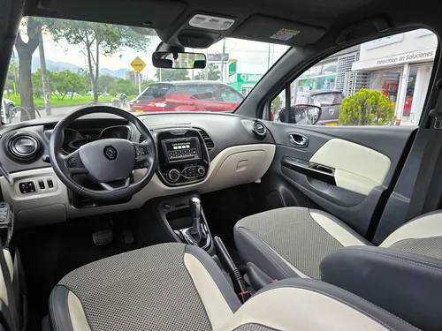 Renault Captur 2.0 Intens Automática