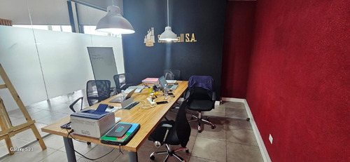 Financiado - Local / Oficina Segundo Piso Verdi 57/ 95 M²