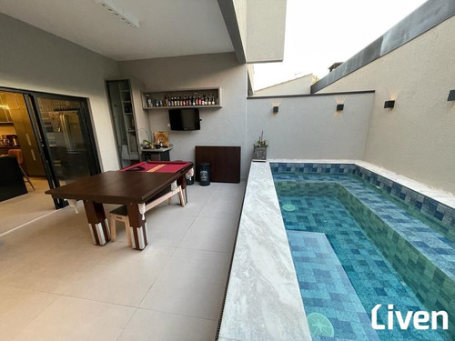 Imagem 12 de 21 de Lindo Sobrado De 200m² Com 3 Dormitórios, Suíte, Área Gourmet, Piscina E 2 Vagas No Jd. Das Indústrias - 9401