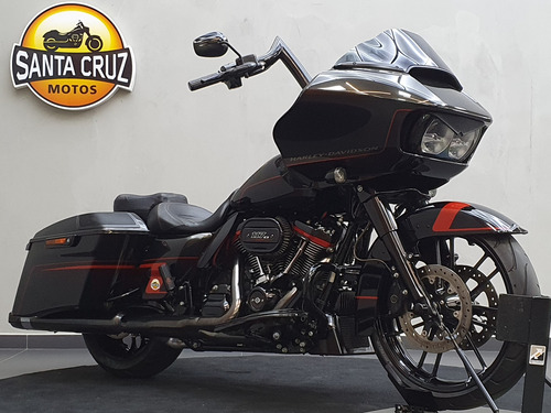 Harley-davidson Cvo Road Glide C/ Escape Vance&hines!!