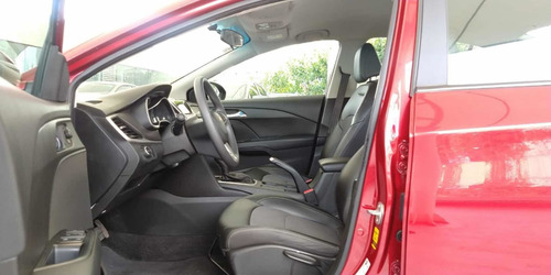 Imagen 10 de 15 de Chevrolet Cavalier 2019 1.5 Ls Mt