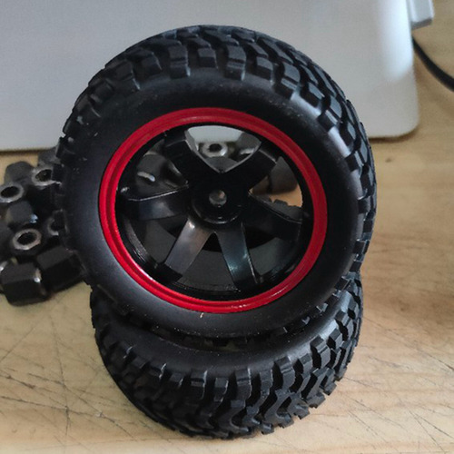 2 Unidades Para Neumáticos De Goma 1:10 De 75 Mm Y Llantas P