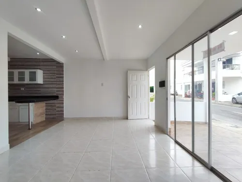 Casa En Venta En Bellomonte. Cod V30099