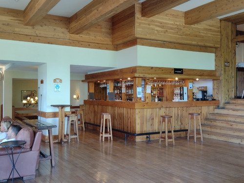 Imagen 3 de 13 de Club Hotel Catedral Bariloche