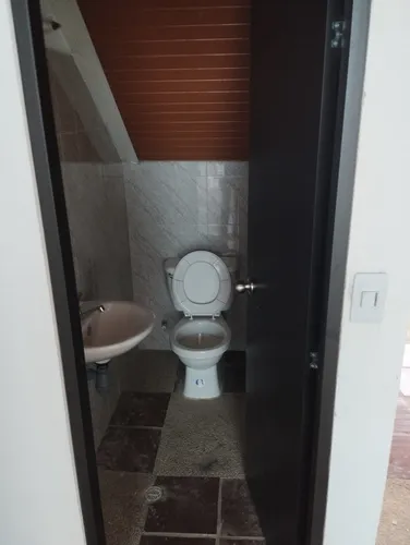 Casa Local Primer Piso Con Licencia Para Segundo Piso