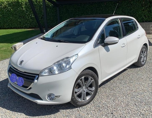 Peugeot 208 Feline 208 Pack Cuir