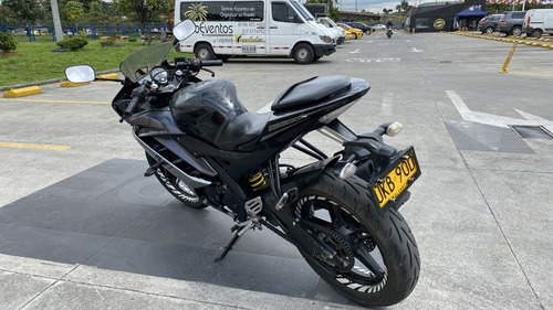 Imagen 5 de 13 de Yamaha R15