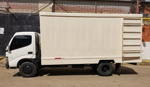 Imagen 4 de 13 de Toyota Dyna Turbo 4.6