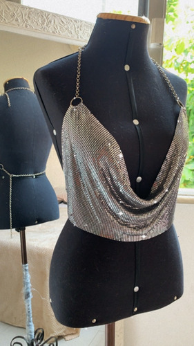 Cropped Blusa Brilhosa De Manta Luxo Com Decote Profundo