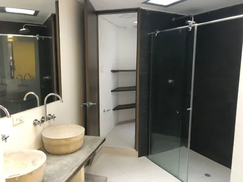 Apartamento En Venta En La Carolina. Cod V16013