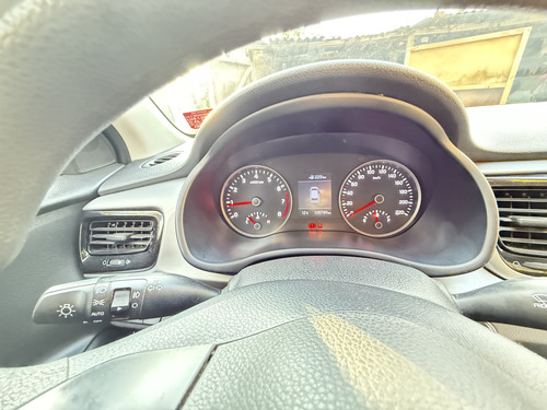 Kia Rio 5 1.4 Ex 6Mt Full