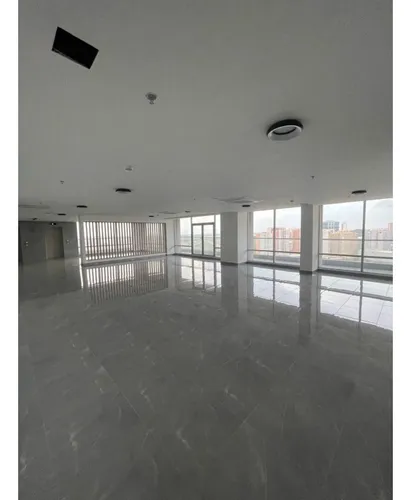 Se Arrienda Consultorio En Proyecto High Park Barrio Monte Carmelo