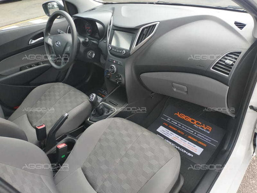 Imagem 10 de 15 de Hyundai Hb20s 1.6 Comfort Plus 16v Flex 4p Manual (flex) - 2