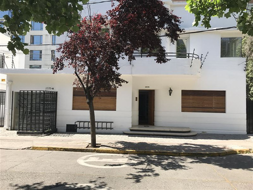 Casa 2 Pisos / Luis Thayer Ojeda / Lota / 200m2