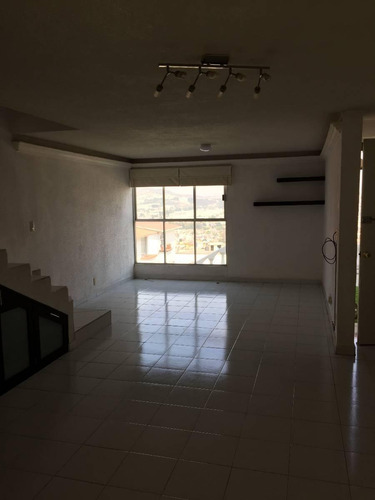 Imagen 4 de 14 de Casa En Ahuehuetes, Atizapán, Remate/ En*