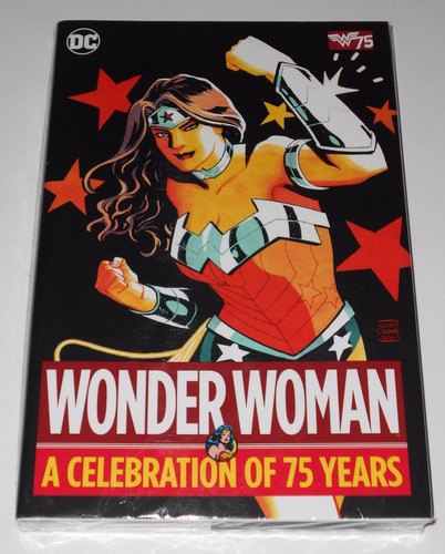 Wonder Woman: A Celebration Of 75 Years - Hc - Dc - Inglés