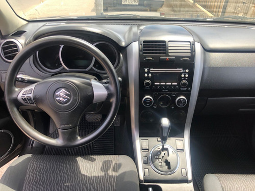 Imagen 5 de 11 de Suzuki Grand Nomade Glx 2.4 Aut 2014
