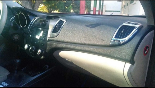 Imagem 8 de 14 de Kia Cerato 2010 1.6 Ex 4p