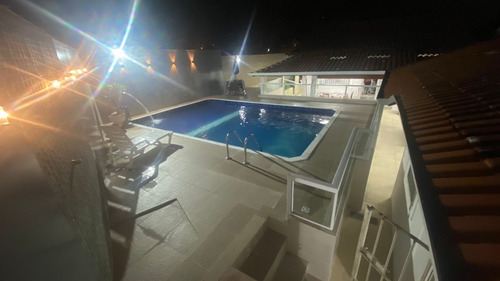 Imagem 6 de 27 de Locação Finais , Casa Com Piscina Ler O Anúncio