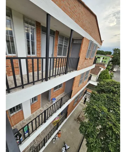 Venta Edificio De Apartaestudios Barrio La Selva