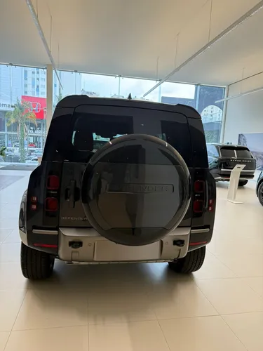 Land Rover Defender 110 3.0 Mhev X-Dynamic S Awd