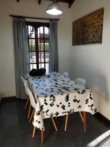 Imagen 4 de 12 de Casa De 3 Ambientes Con Quincho Y Parque En Monte Grande