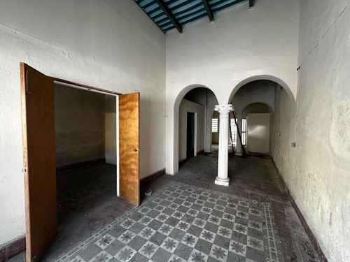 Rento Propiedad, Uso Comercial, Excelente Ubicación Centro Mérida.