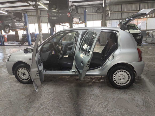 Renault Clio 1.2 Authentique Pack Ii 75cv 2011