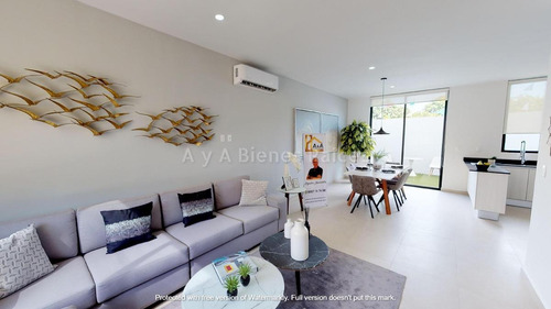Imagen 4 de 30 de Casa En Venta De 3 Recámaras, 3 Niveles En Paraíso, Residencial Playa Del Carmen, Playa Del Carmen.