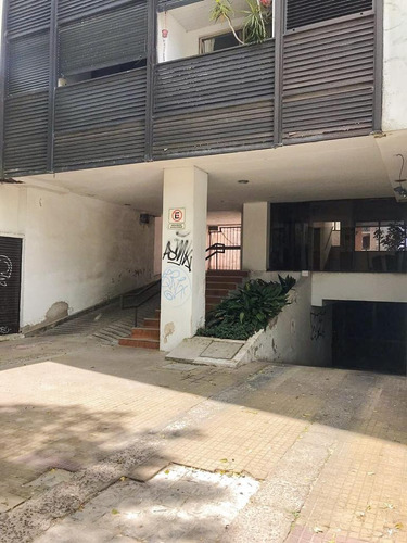 Imagen 2 de 5 de Cochera En Venta - La Plata