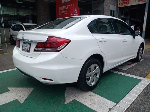 Imagen 3 de 15 de Honda Civic 2014 1.8 Lx Sedan Mt