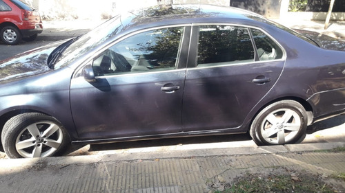 Imagen 7 de 10 de Vw Vento 2.5 Luxury Año 2010