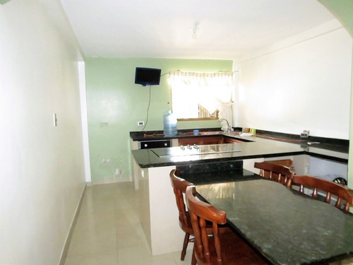 Imagen 2 de 14 de Bella Casa En Club Pan De Azúcar