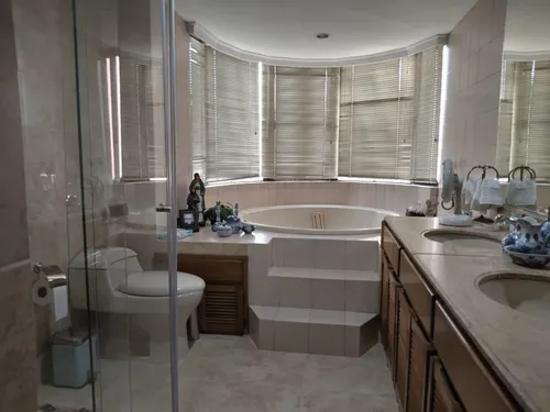 Apartamento En Venta En El Poblado. Cod V12635