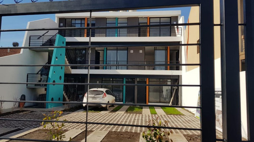Imagen 3 de 6 de Departamento - Castelar